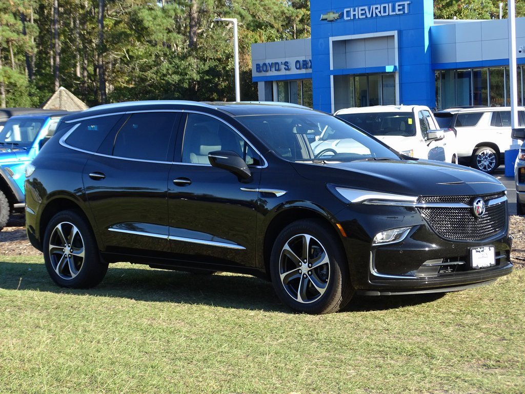 2022 Buick Enclave Essence