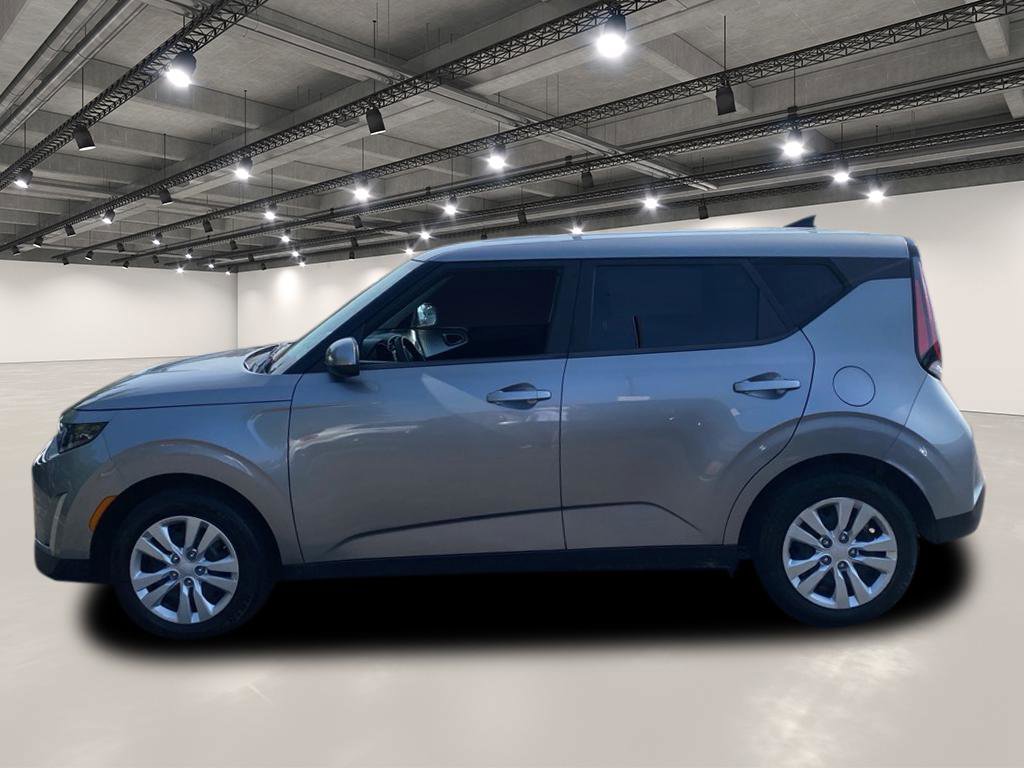 2023 Kia Soul LX photo 4
