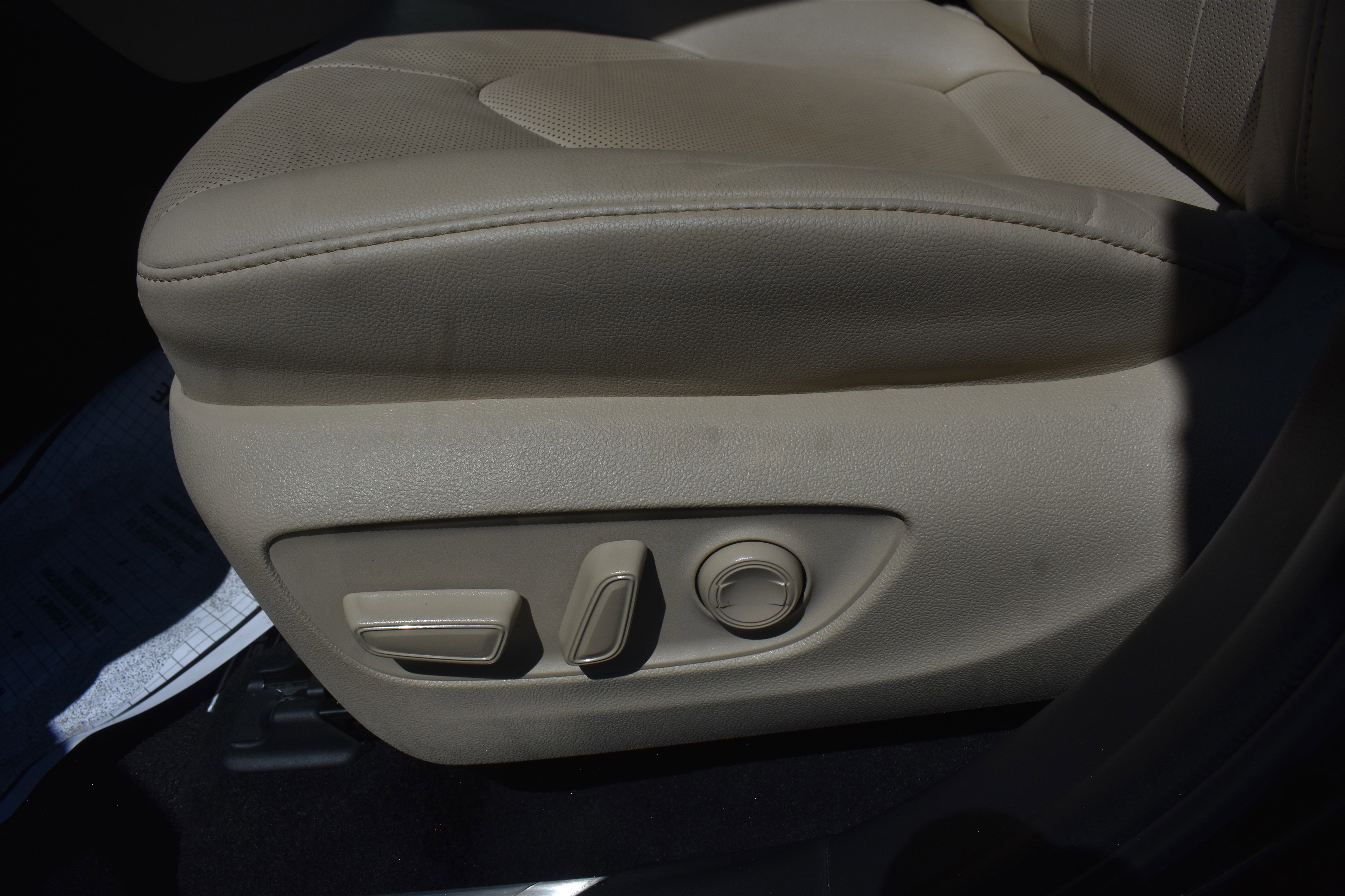 2022 Toyota Highlander Limited photo 5