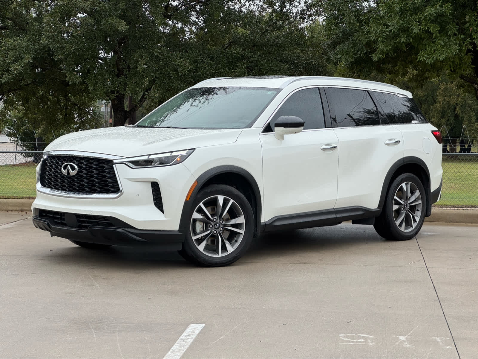 2025 INFINITI QX60 LUXE's photo