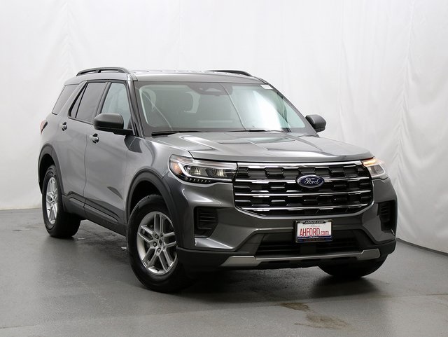 2026 Ford Explorer Active's photo