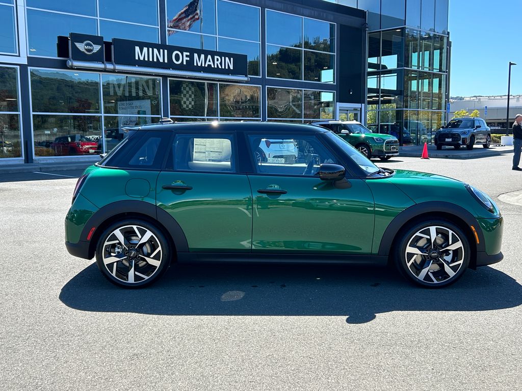 2025 Mini Cooper 4 Door Hardtop Iconic photo 4