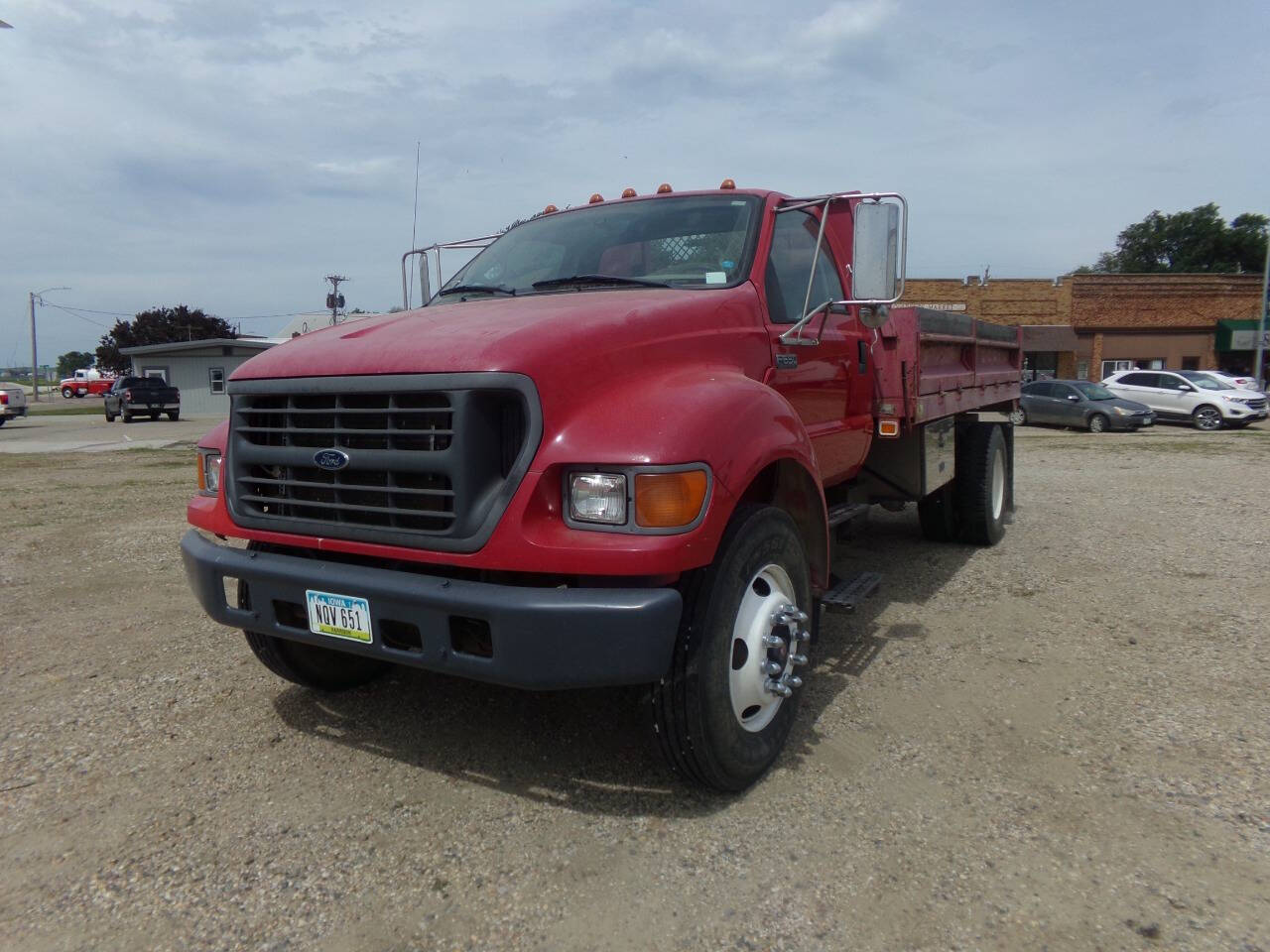 2002 Ford F-650 SuperCab Regular Cab photo 3