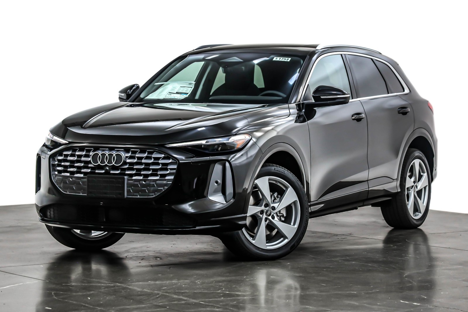 2025 Audi New Q5 Premium Plus's photo