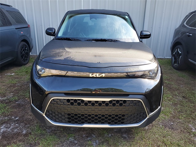 2025 Kia Soul LX S photo 2