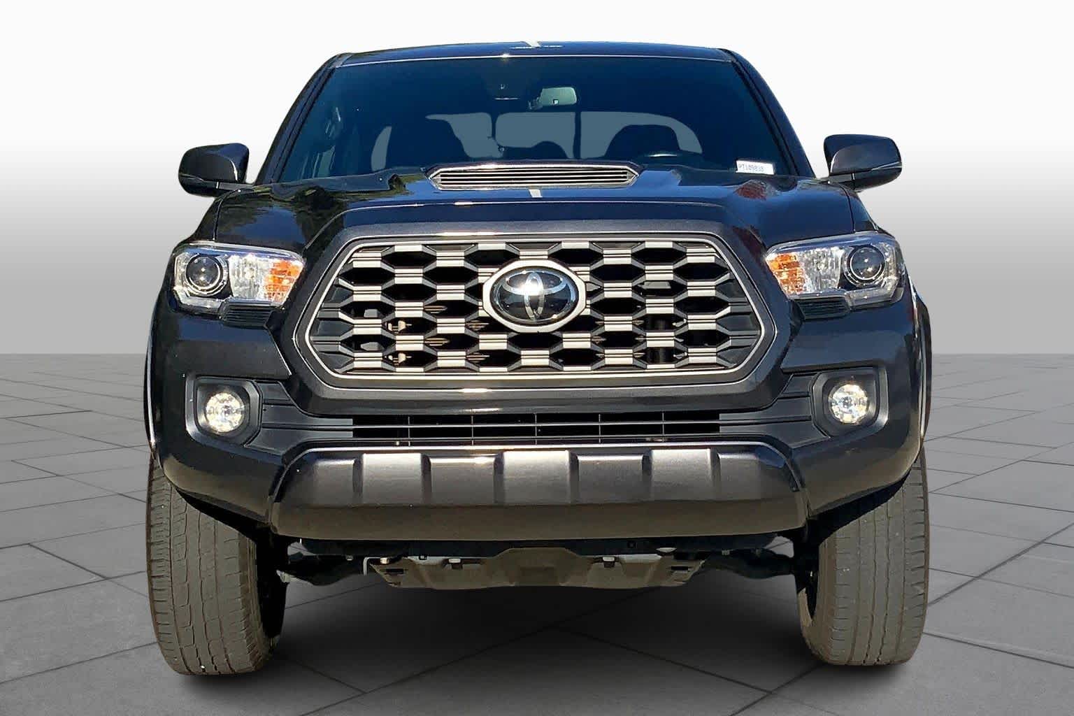 2023 Toyota Tacoma TRD Sport photo 3