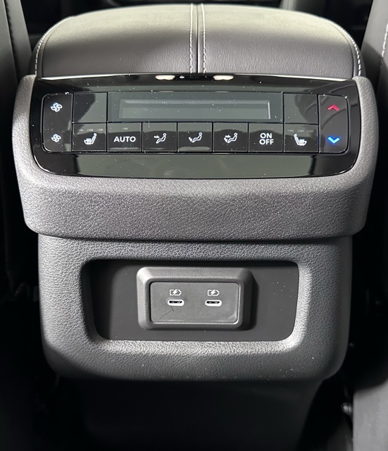 2026 Infiniti QX60 Luxe photo 16