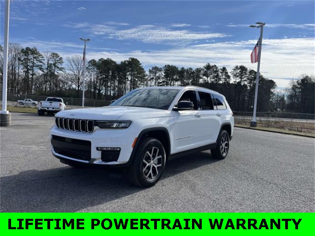 2025 Jeep Grand Cherokee Limited photo 3