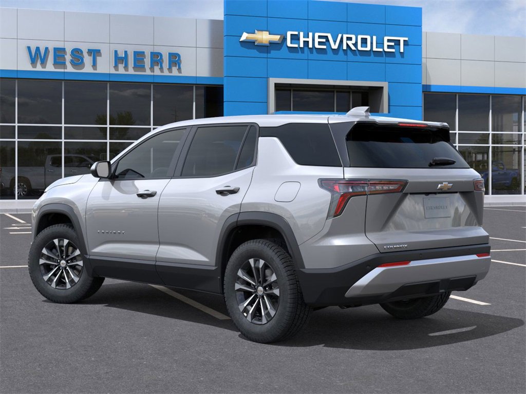 2026 Chevrolet Equinox LT photo 2