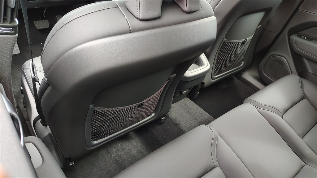 2026 Volvo XC60 B5 Plus photo 28
