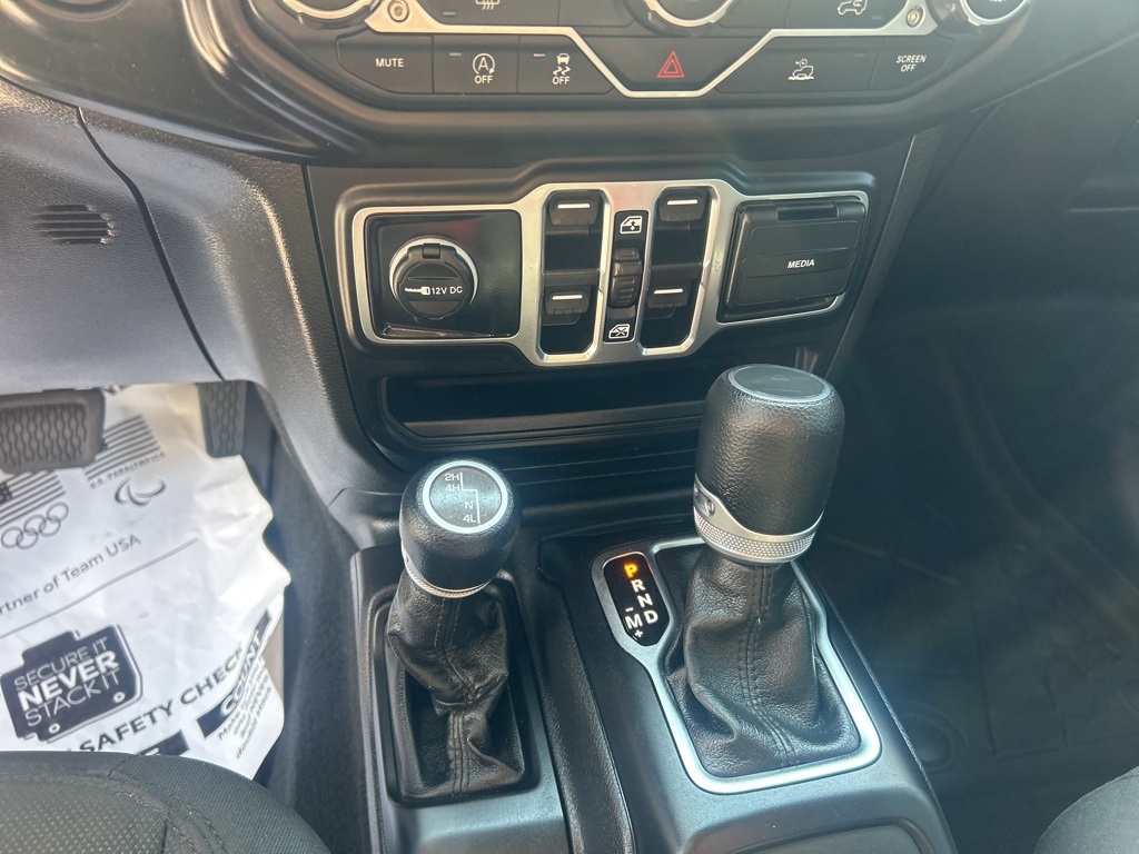 2023 Jeep Gladiator Sport photo 15