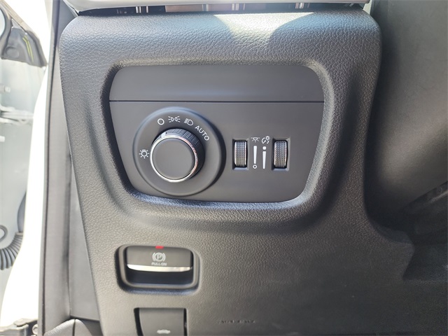 2023 Jeep Grand Cherokee Laredo Altitude photo 24