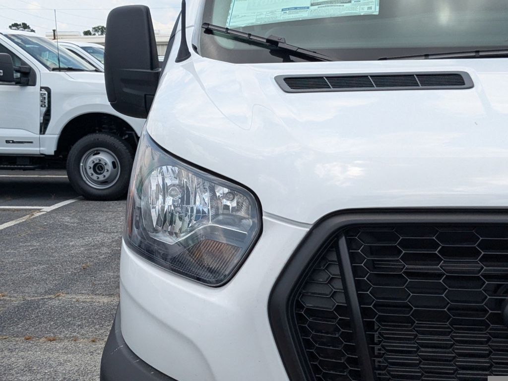 2025 Ford Transit photo 10