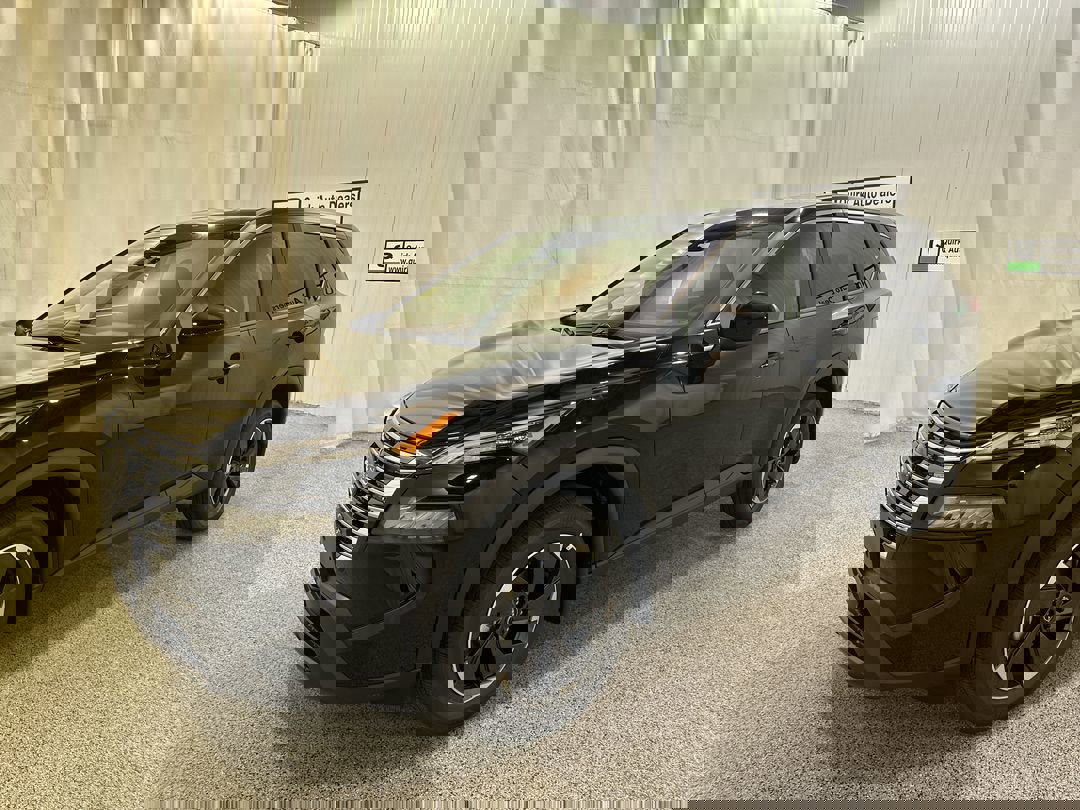 2026 Nissan Rogue SV photo 3