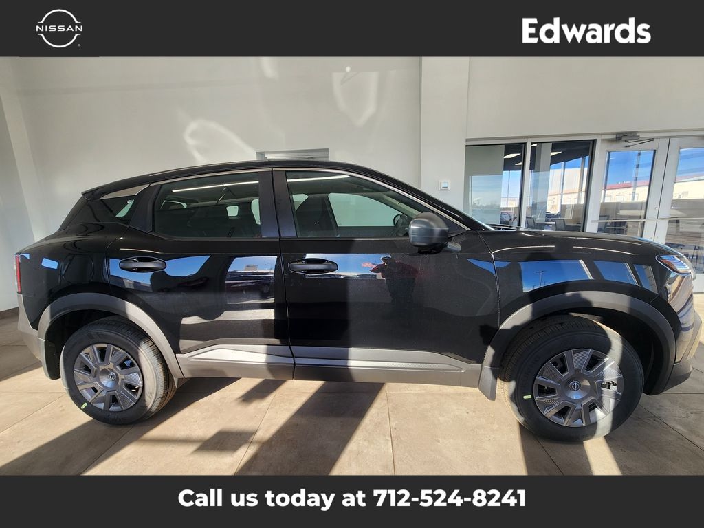 2026 Nissan KICKS S's photo