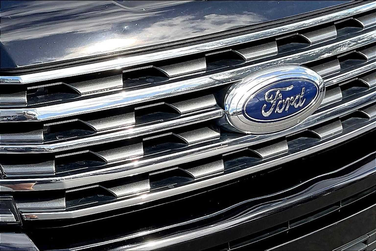 2019 Ford Expedition XLT photo 24