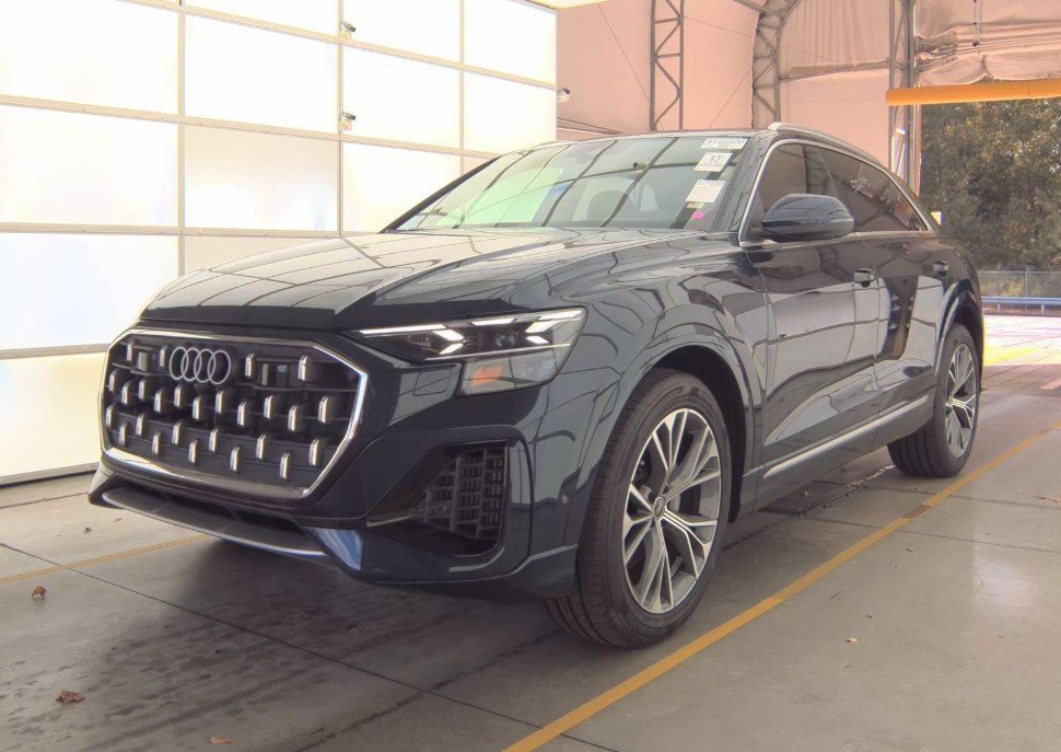 2024 AUDI Q8 - Image 3