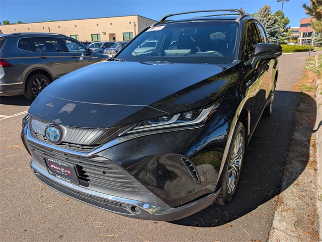 2021 Toyota Venza XLE photo 6