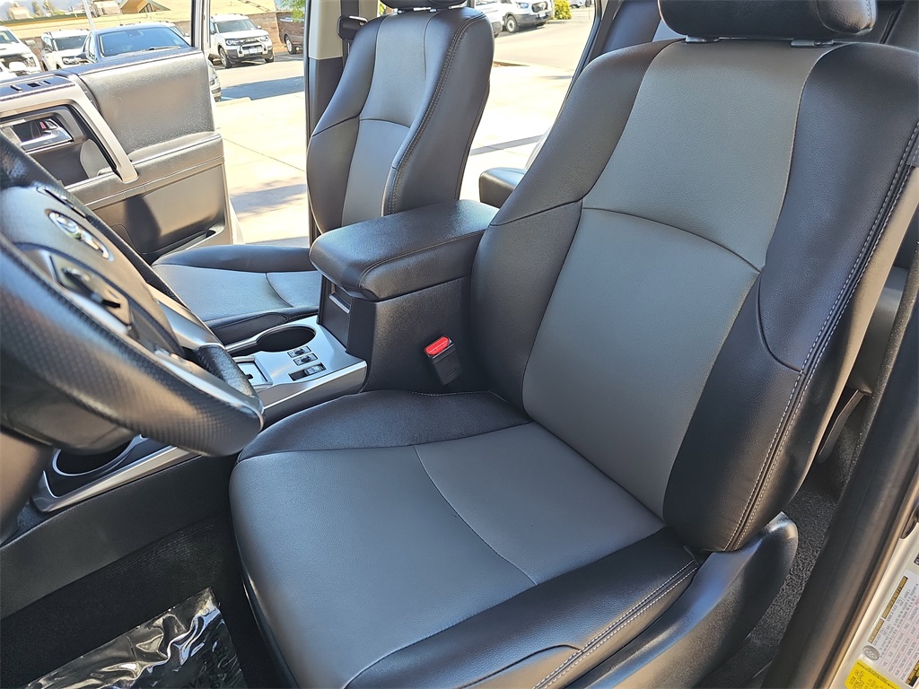 2024 Toyota 4Runner SR5 Premium photo 13