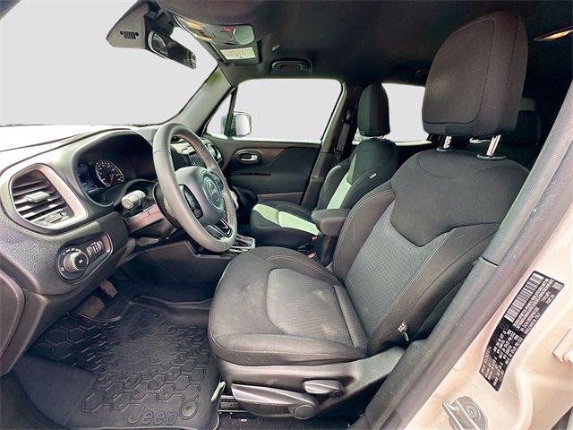 2021 Jeep Renegade Latitude photo 20