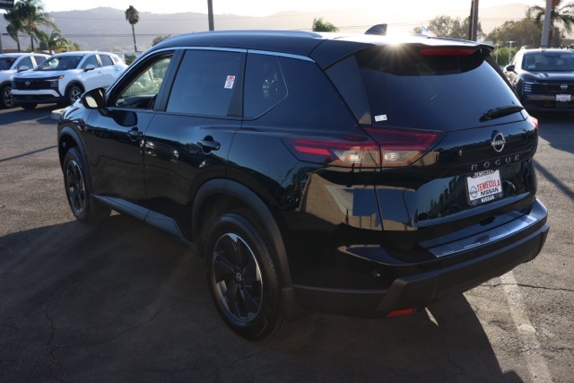 2025 Nissan Rogue SV photo 4