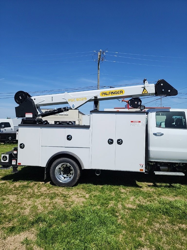 2024 Chevrolet Silverado 6500HD Work Truck photo 14