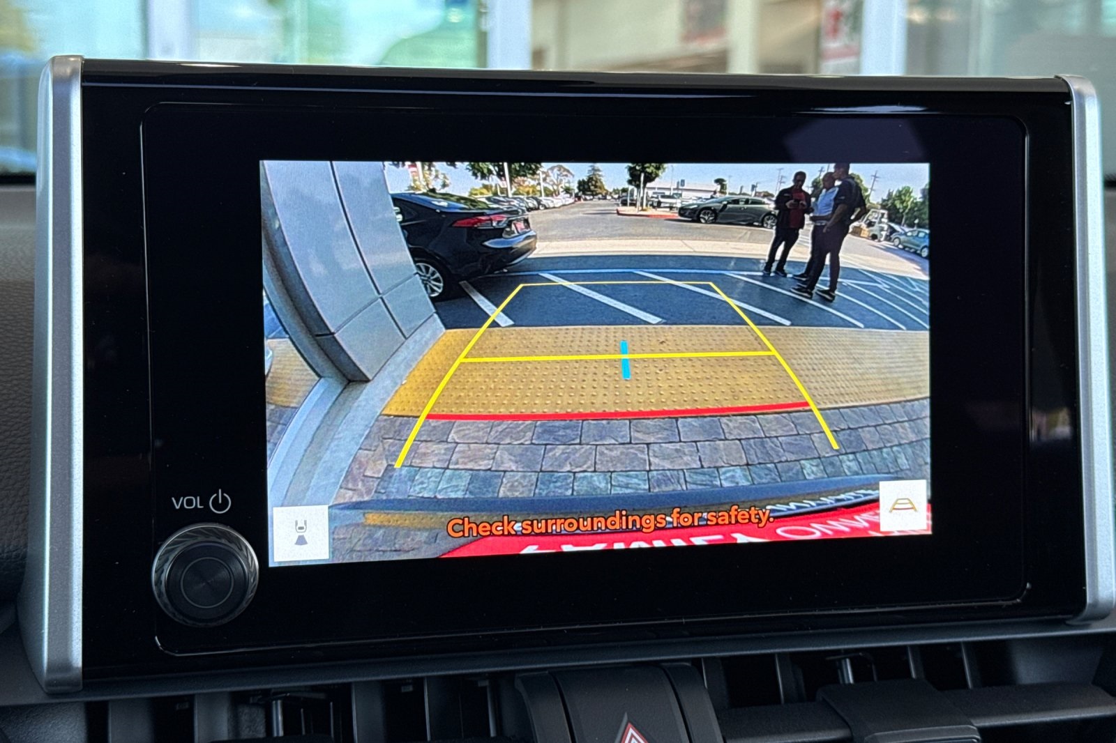 2025 Toyota RAV4 Hybrid XLE photo 20