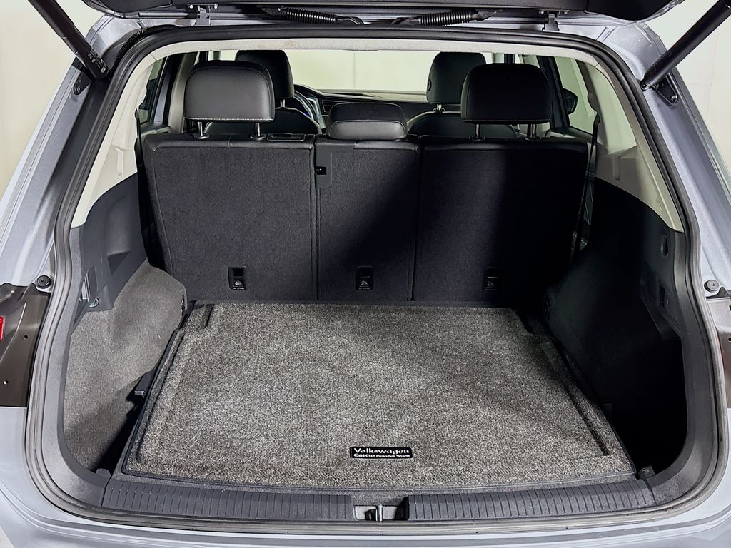 2024 Volkswagen Tiguan SE Wolfsburg Edition photo 19