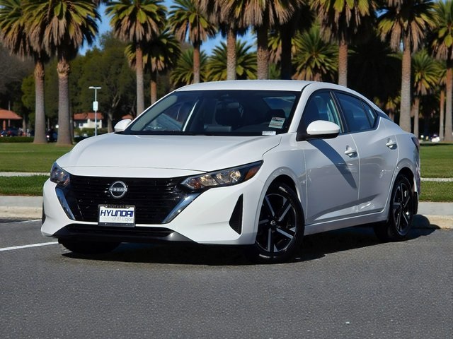 2024 Nissan Sentra SV photo 2
