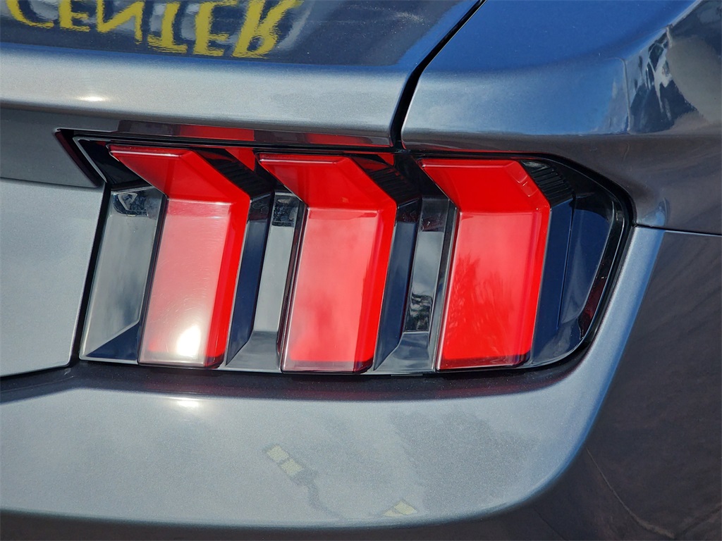 2024 Ford Mustang EcoBoost photo 35
