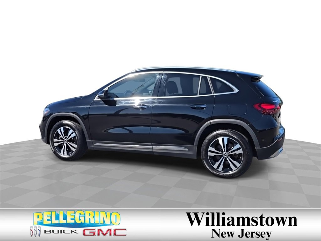 2024 Mercedes Benz GLA 250 4MATIC photo 2