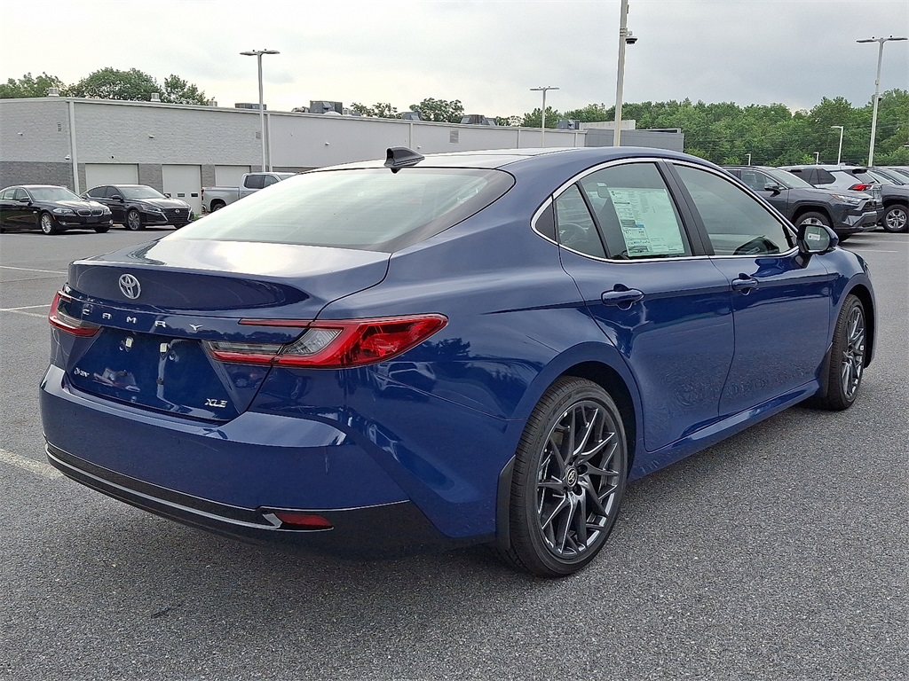 2025 Toyota Camry XLE photo 5