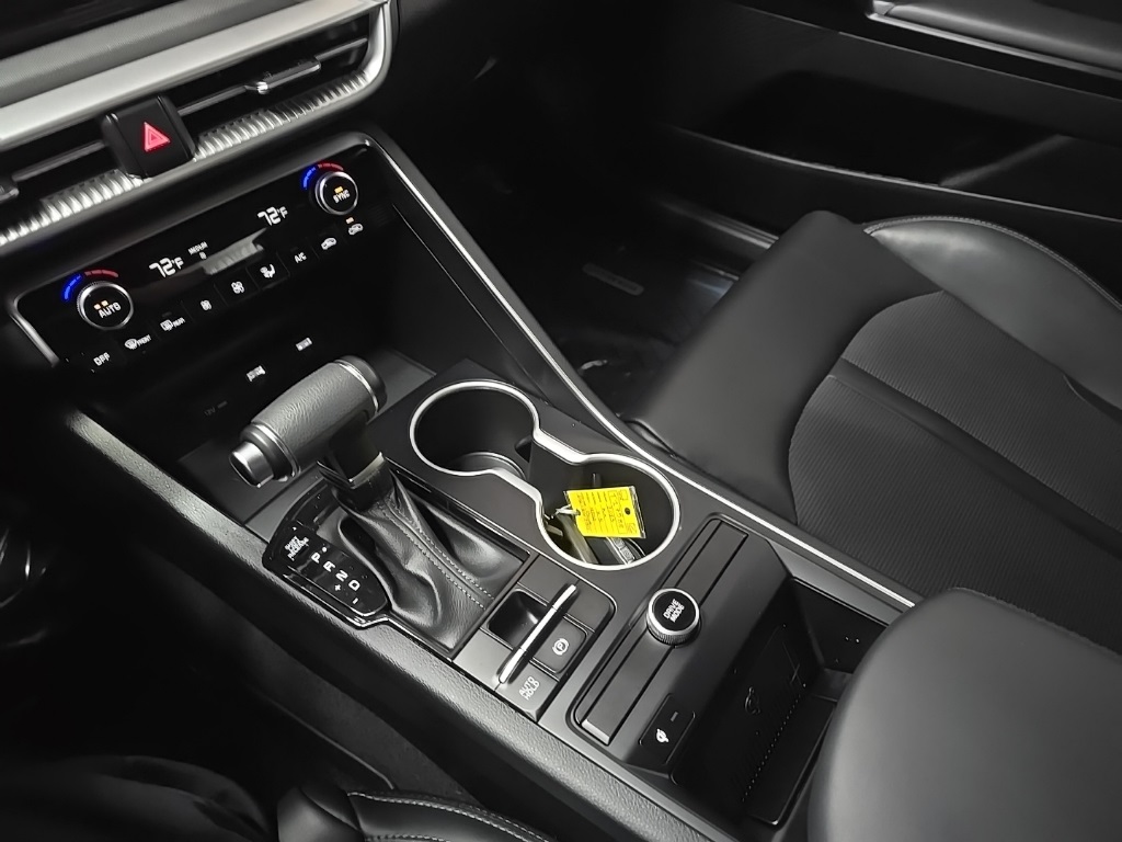 2023 Kia K5 GT-Line photo 26