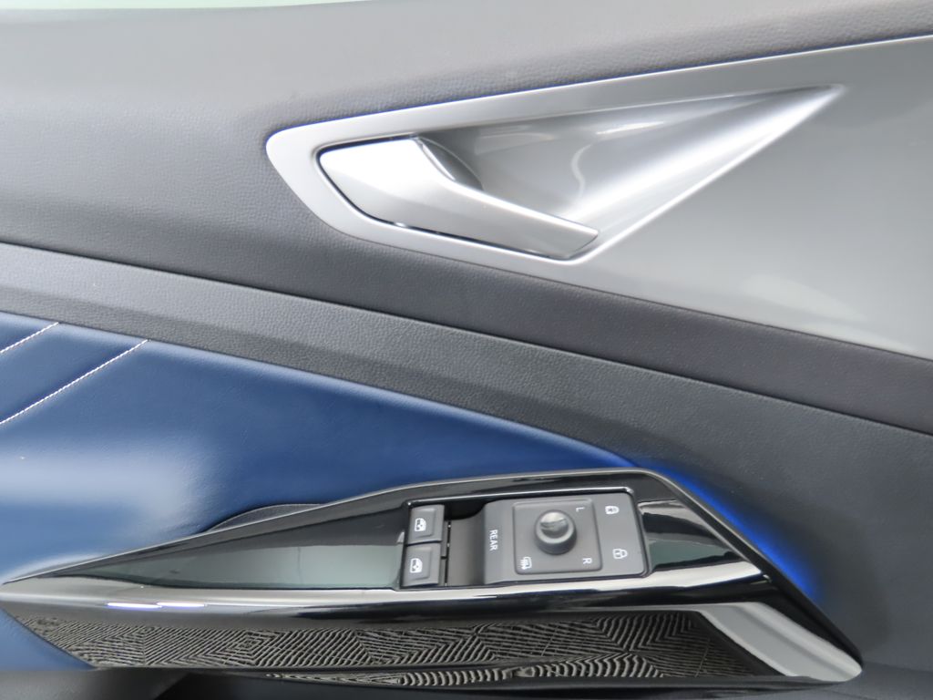 2024 Volkswagen ID.4 S photo 24