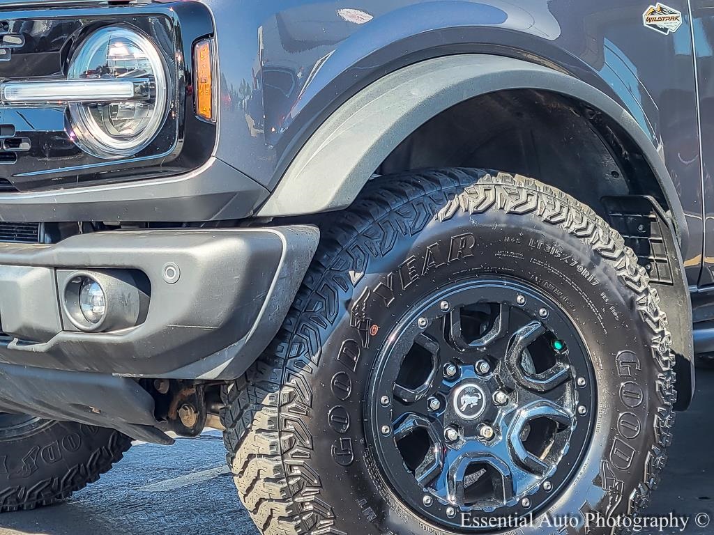 2023 Ford Bronco Wildtrak photo 2