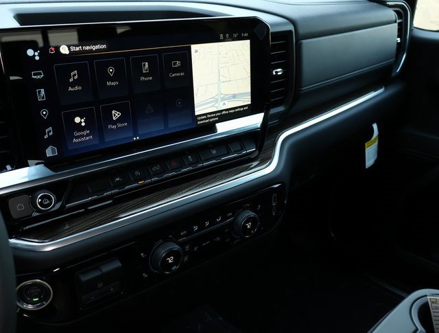 2025 Chevrolet Silverado 1500 LT photo 12