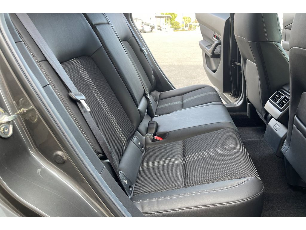 2024 Mazda CX-50 2.5 S Preferred photo 17