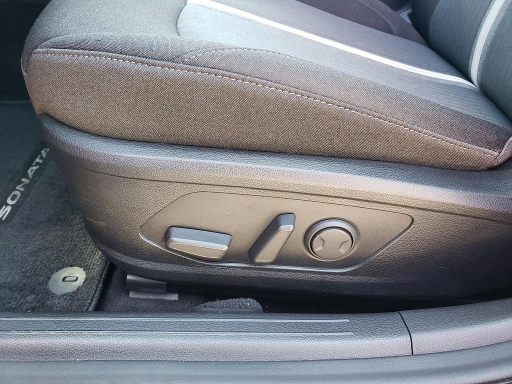 2020 Hyundai Sonata SEL photo 24