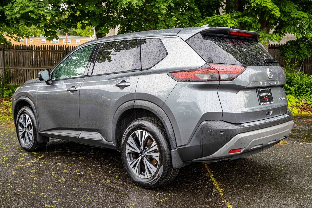 2021 Nissan Rogue SV photo 4