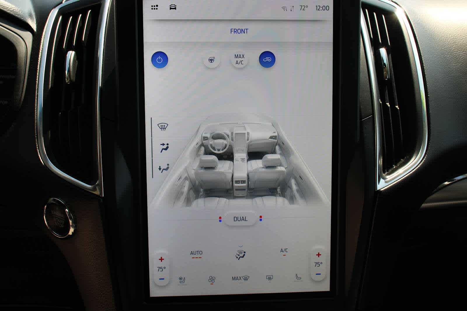 2022 Ford Edge Titanium photo 26