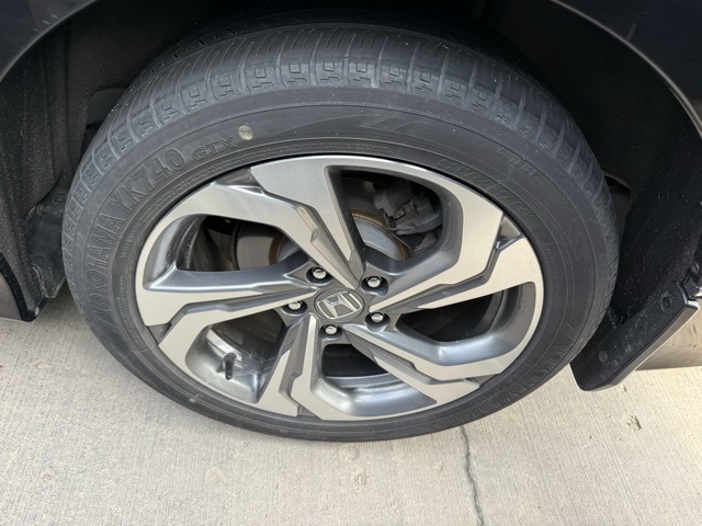 2018 Honda Accord EX photo 3