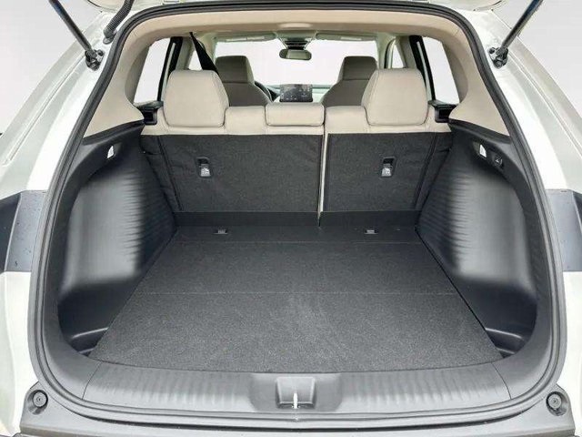 2026 Honda HR-V LX photo 13