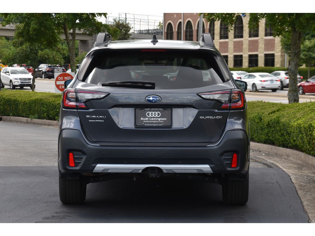 2022 Subaru Outback Limited photo 4