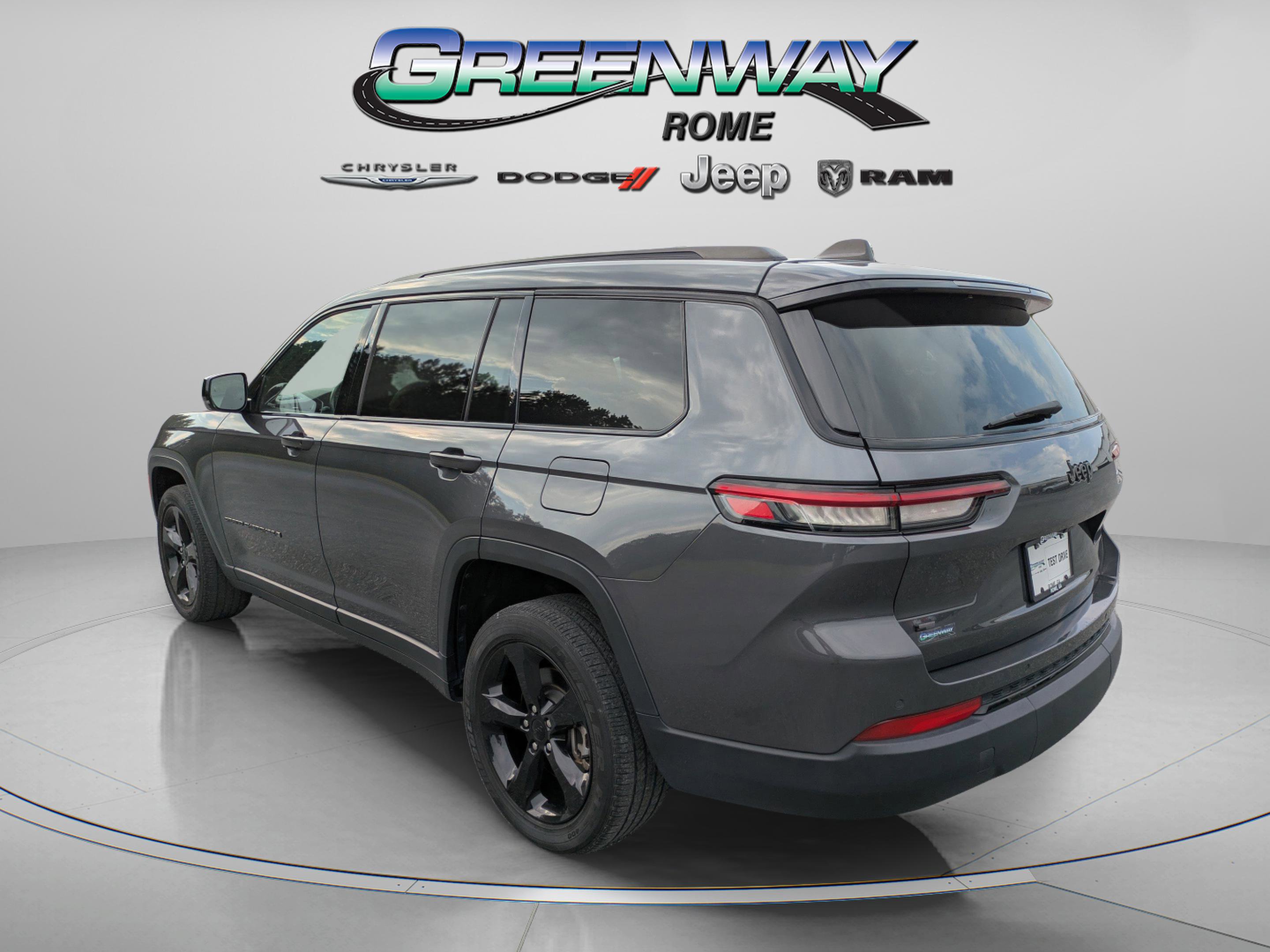 2022 Jeep Grand Cherokee Altitude photo 4