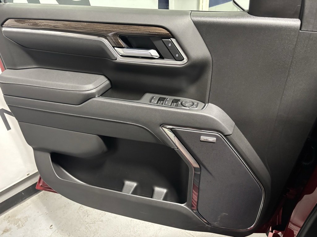 2025 Chevrolet Silverado 1500 LT Trail Boss photo 8