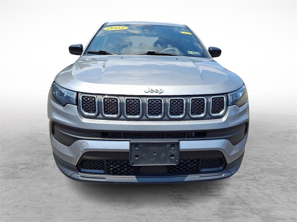2023 Jeep Compass Sport photo 2