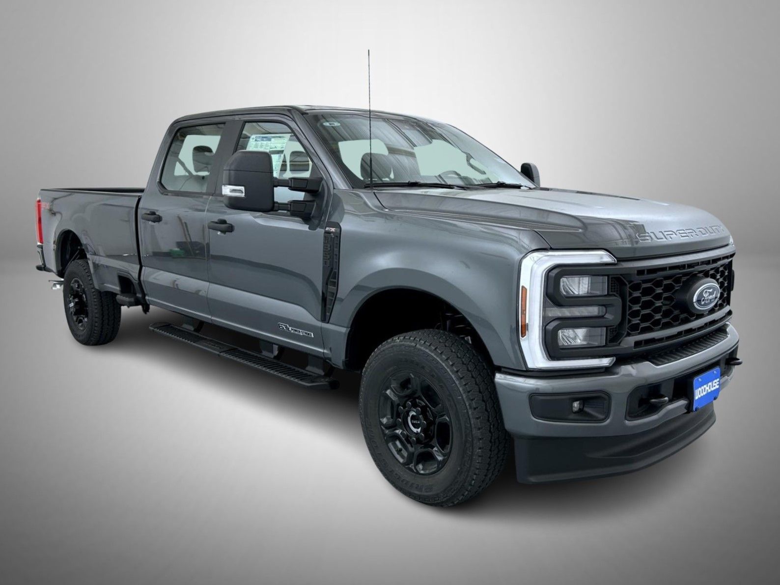 2026 Ford F-350 photo 3