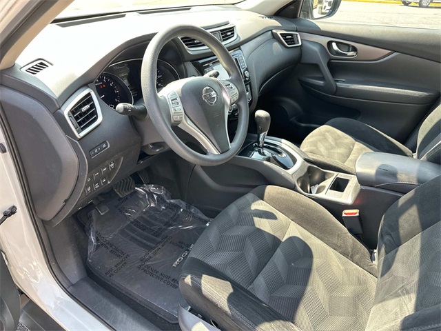 Used 2014 Nissan Rogue SV with VIN 5N1AT2MV5EC872298 for sale in Chantilly, VA