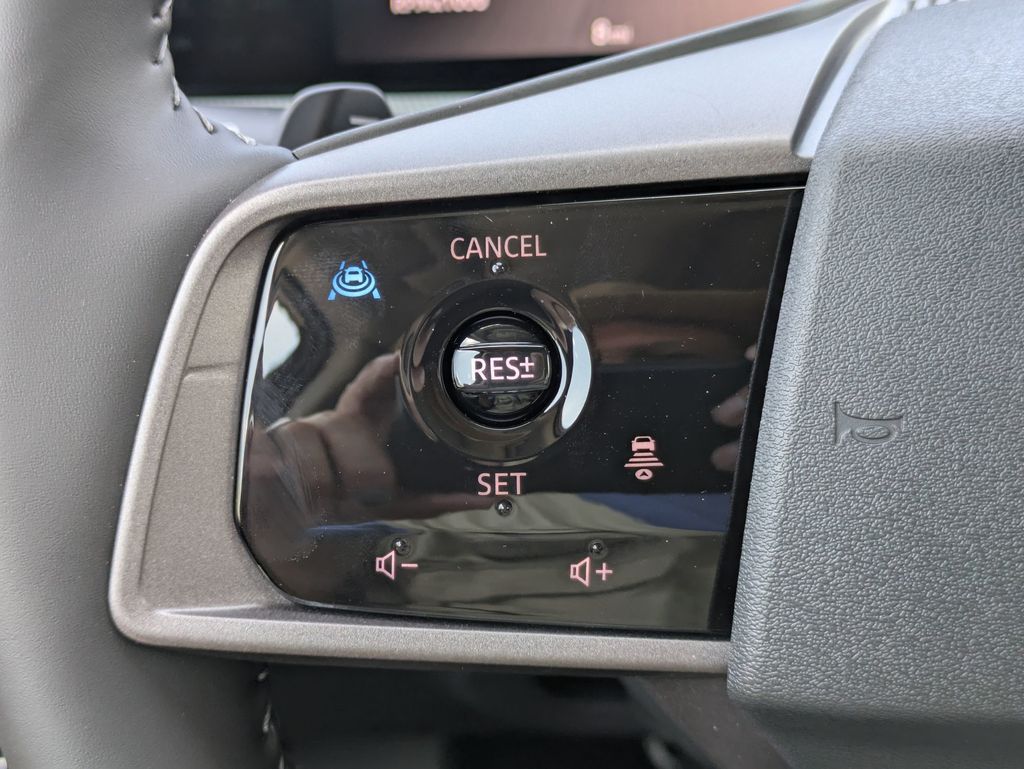 2025 Nissan Murano SL photo 13