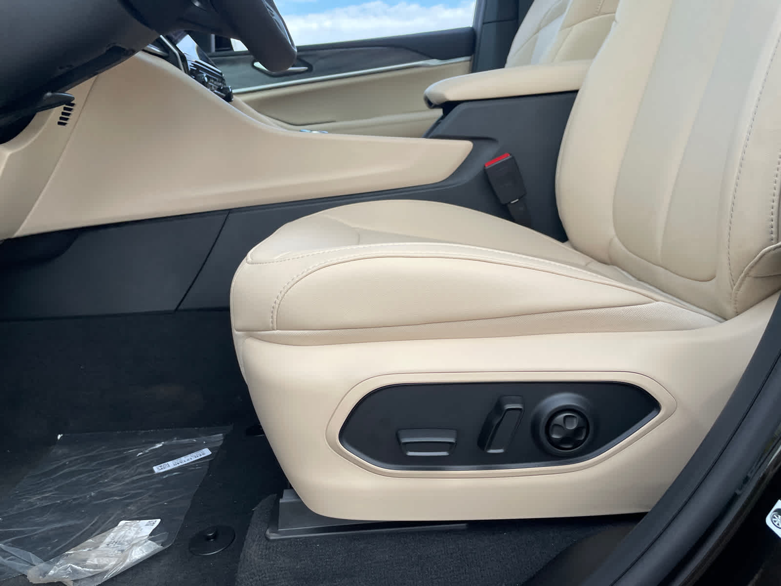 2025 Jeep Grand Cherokee Limited photo 20